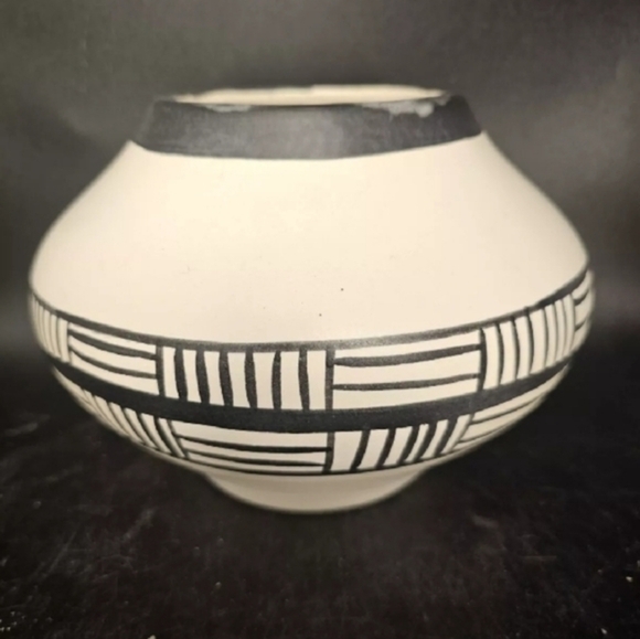 Mesa Verde black on white pottery - Picture 3 of 8